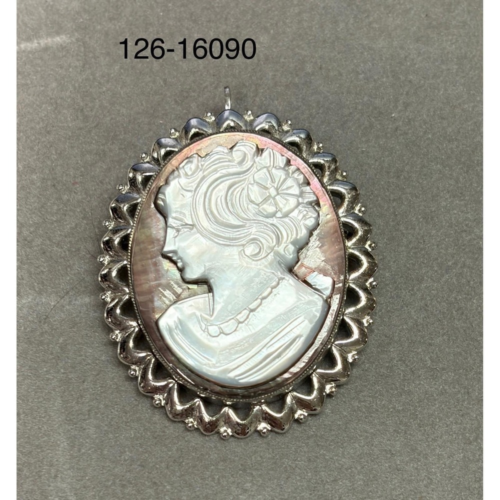 Vintage Sterling Silver Mother of Pearl Cameo Brooch Pendant Oval Lady Profile